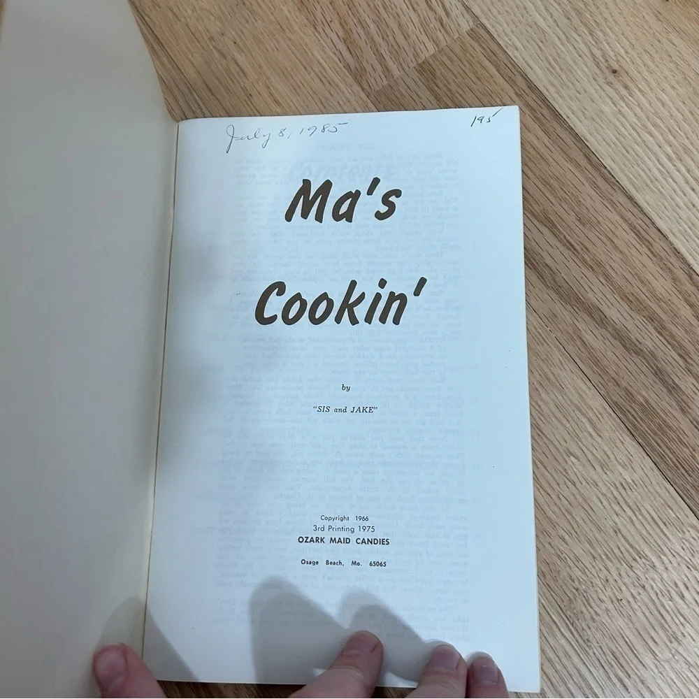 Vintage Ma’s Cookin’ Hors d’oeuvres Cookbooks Bundle Lot Paperback